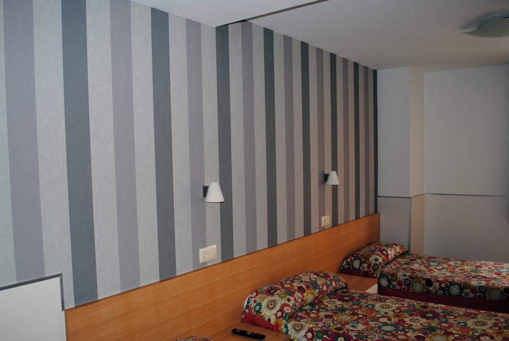 Hostal La Cortijana Logroño Dış mekan fotoğraf