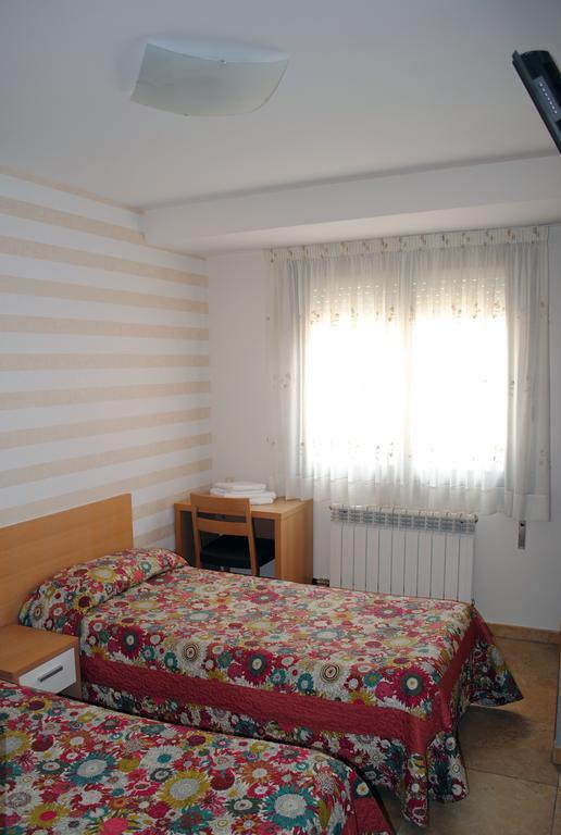 Hostal La Cortijana Logroño Dış mekan fotoğraf