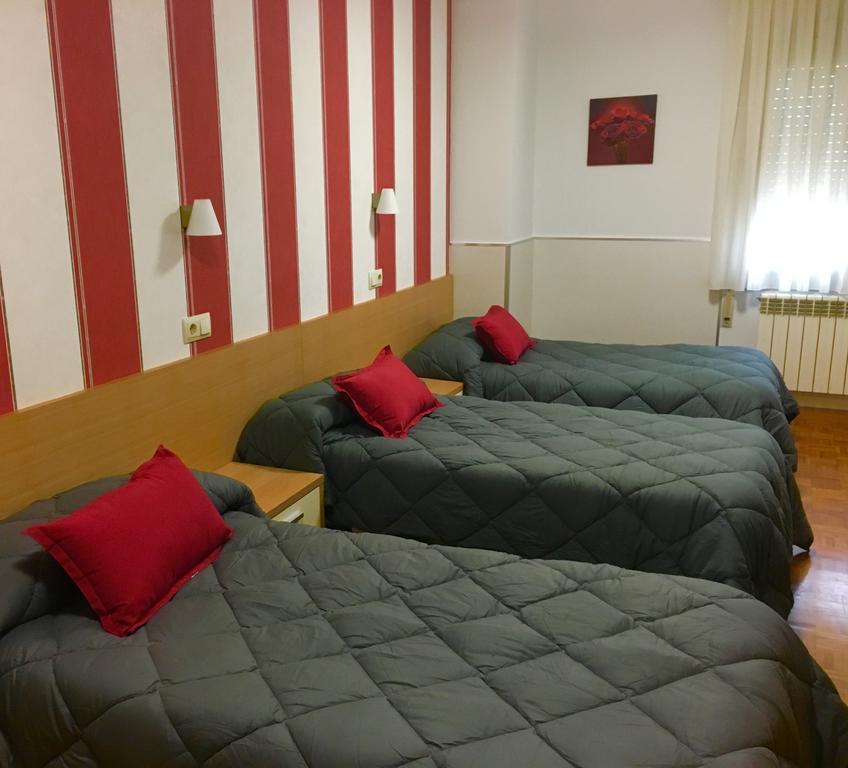 Hostal La Cortijana Logroño Dış mekan fotoğraf