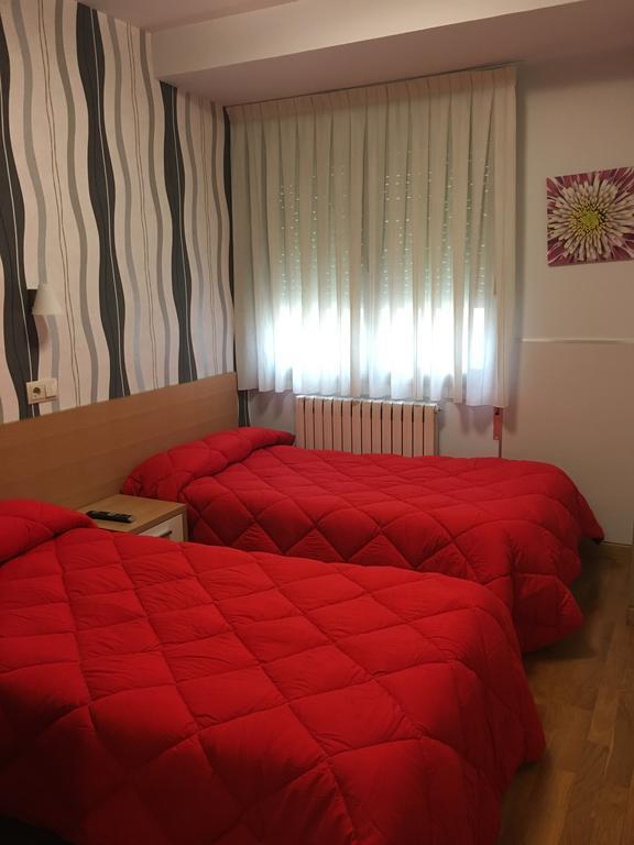Hostal La Cortijana Logroño Dış mekan fotoğraf
